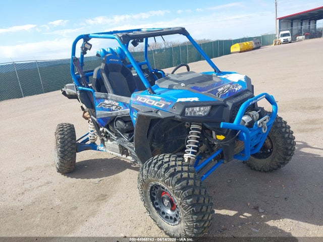 Salvage Polaris RZR Image