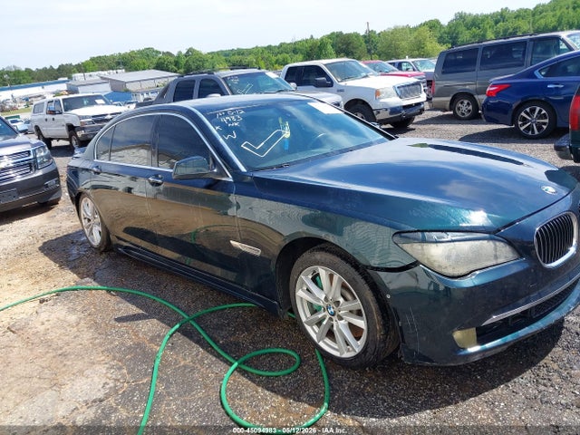 Salvage BMW 7 Series Image