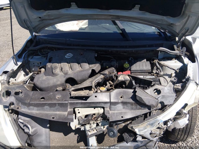Nissan Versa 1.8s