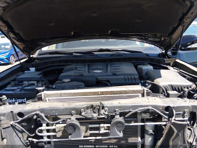 Nissan Armada Sv