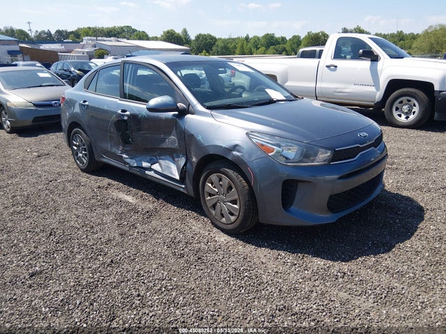 Salvage Kia Rio Image