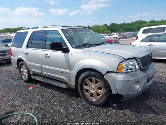 Salvage Lincoln Navigator Image