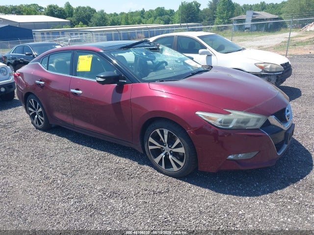 Salvage Nissan Maxima Image