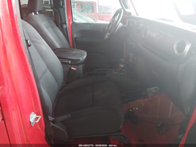 Jeep Wrangler Sahara 4x4