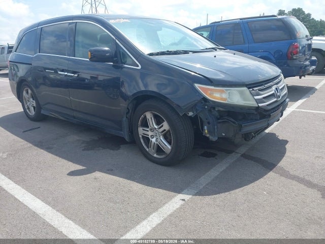 Salvage Honda Odyssey Image