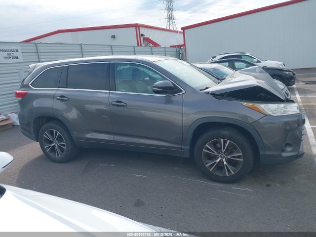 Toyota Highlander Le