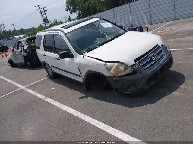 Salvage Honda CR-V Image