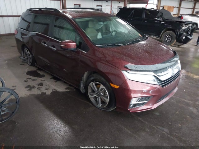 Salvage Honda Odyssey Image