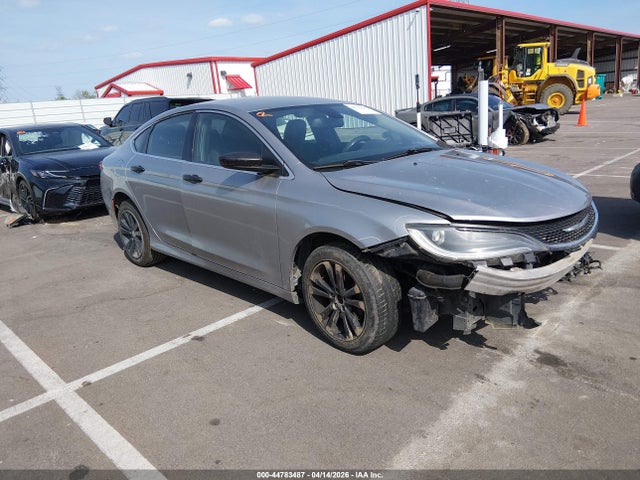 Salvage Chrysler 200 Image