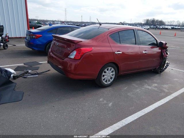 Nissan Versa 1.6 Sv