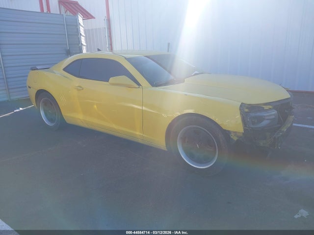 Salvage Chevrolet Camaro Image