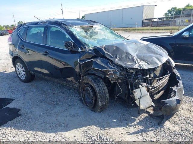 Salvage Nissan Rogue Image
