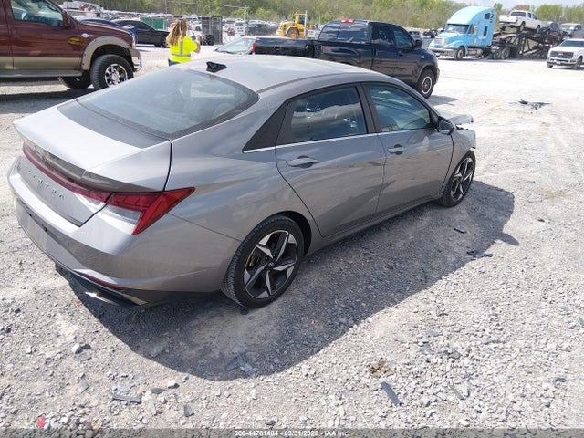 Hyundai ELANTRA Sel