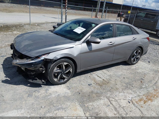 Hyundai ELANTRA Sel