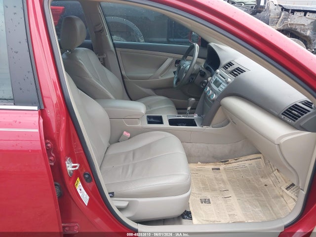 Toyota Camry Le V6