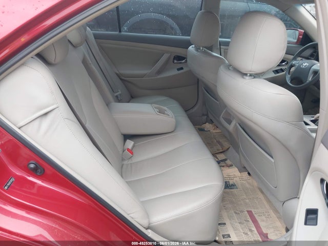 Toyota Camry Le V6