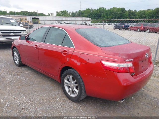 Toyota Camry Le V6