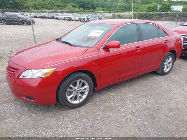 Toyota Camry Le V6