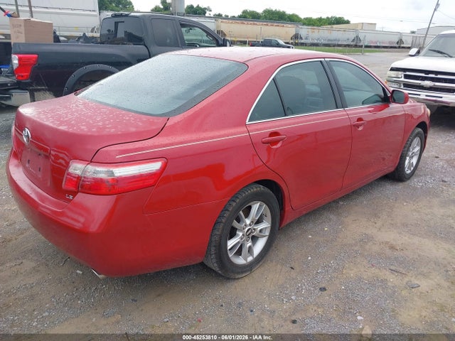 Toyota Camry Le V6
