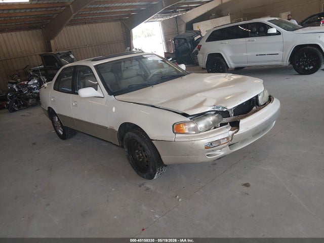 Salvage Toyota Camry Image