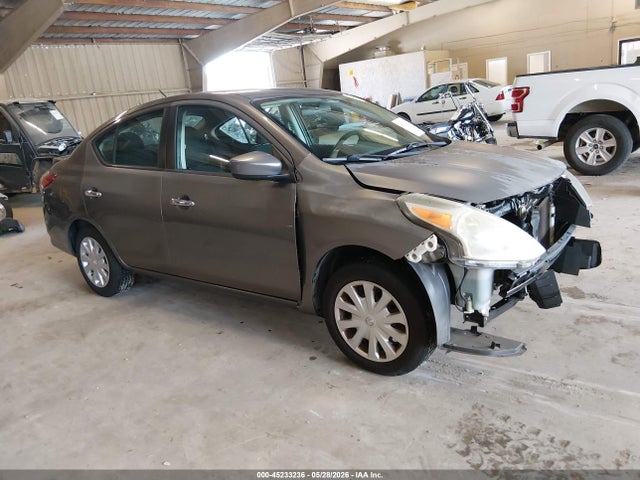 Salvage Nissan Versa Image