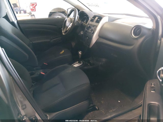 Nissan Versa 1.6 Sv