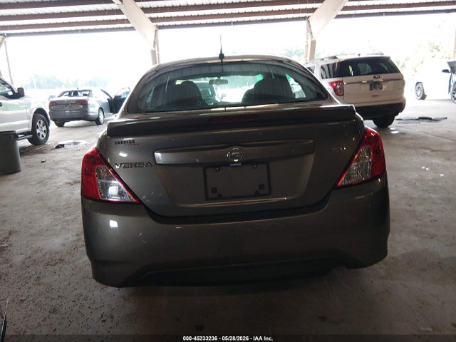 Nissan Versa 1.6 Sv