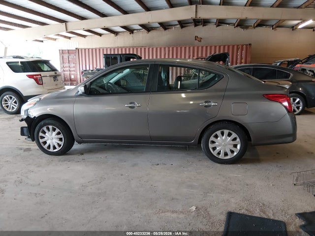 Nissan Versa 1.6 Sv