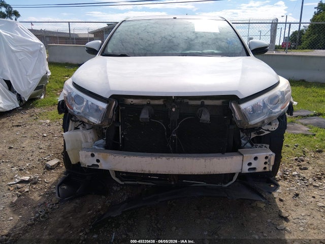 Toyota Highlander Le