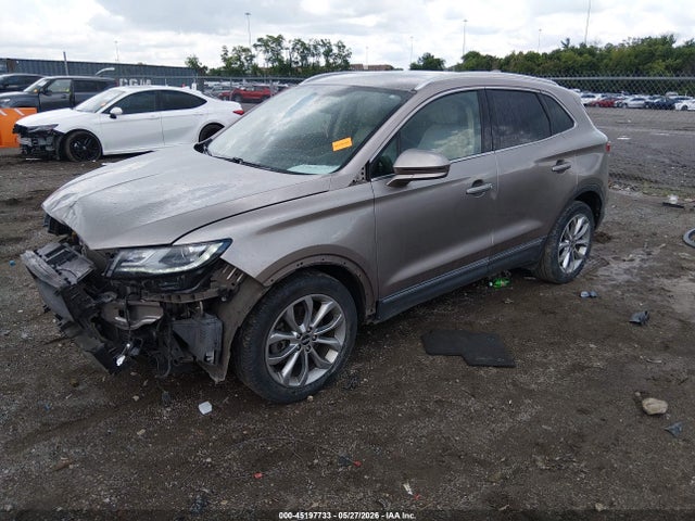 Lincoln MKC Select