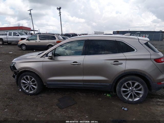 Lincoln MKC Select