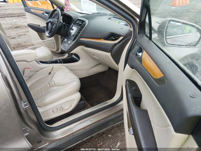 Lincoln MKC Select