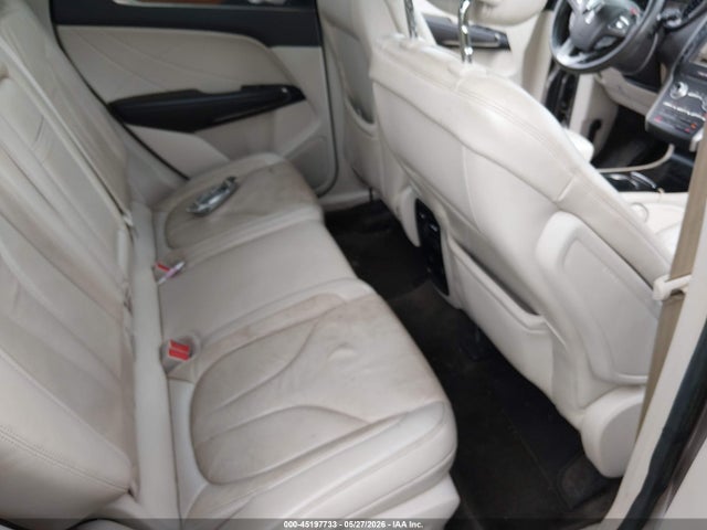 Lincoln MKC Select