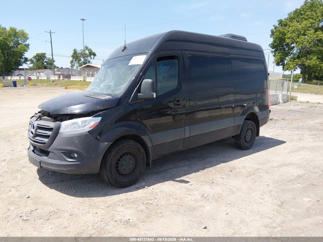 Mercedes-Benz Sprinter 2500 Standard Roof 4-cyl Diesel Ho