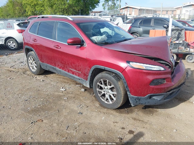 Salvage Jeep Cherokee Image