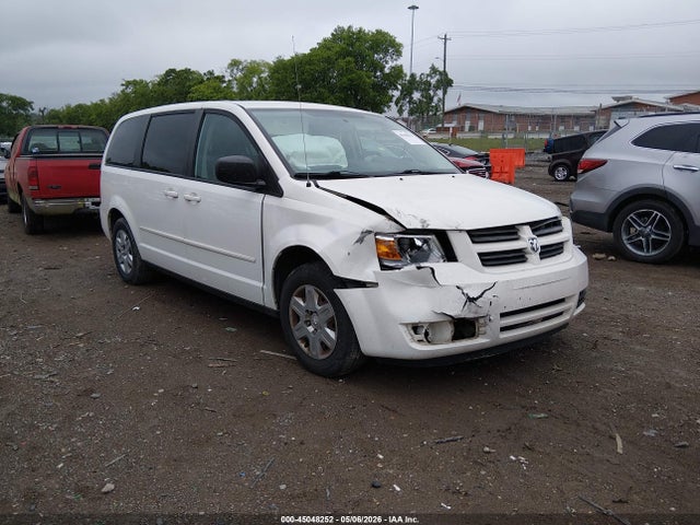 Salvage Dodge Grand Caravan Image
