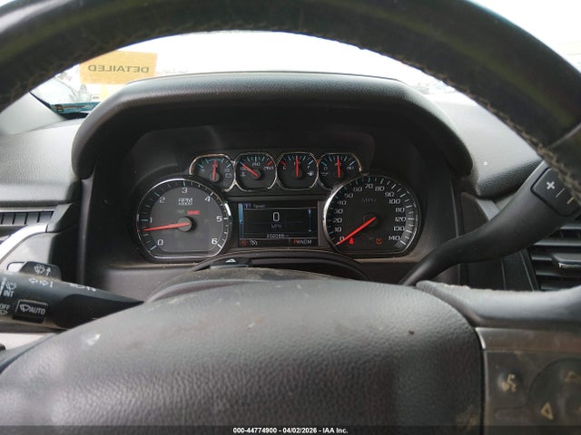 Chevrolet Suburban 1500 Lt