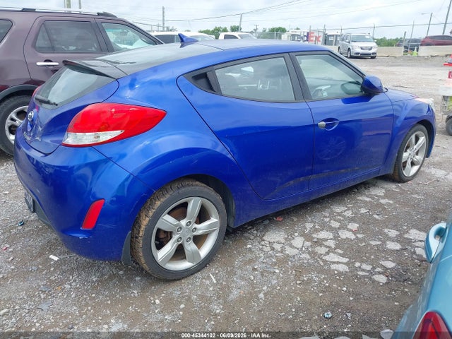 Hyundai VELOSTER
