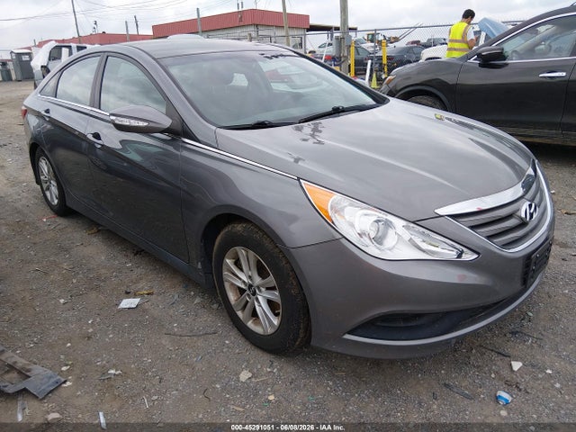 Salvage Hyundai SONATA Image