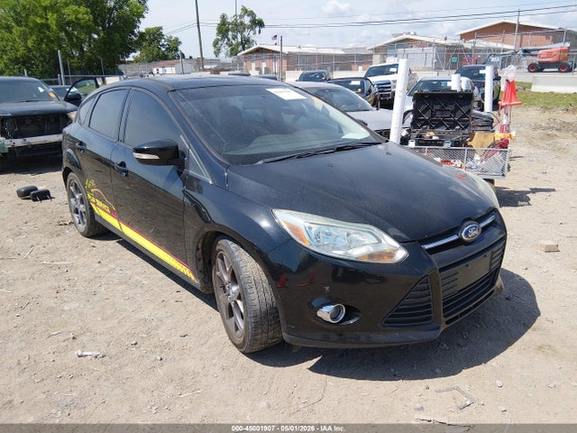 Salvage Ford Focus Image
