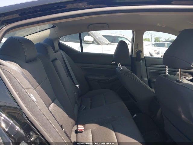 Nissan Altima S Fwd