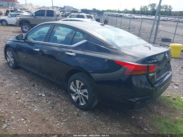 Nissan Altima S Fwd