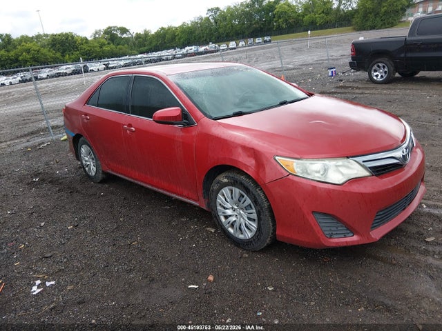 Salvage Toyota Camry Image