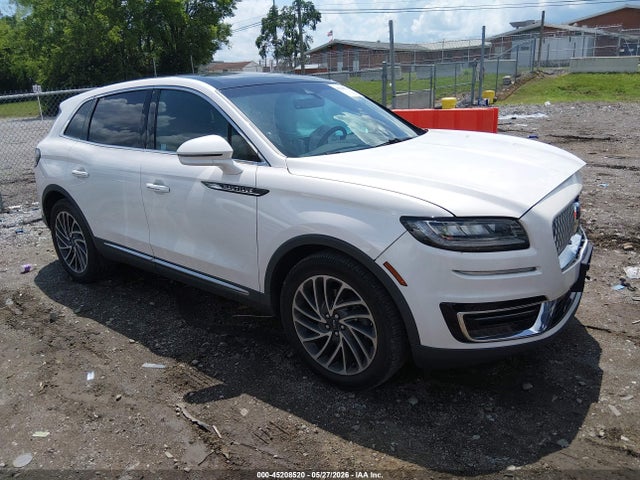 Salvage Lincoln Nautilus Image