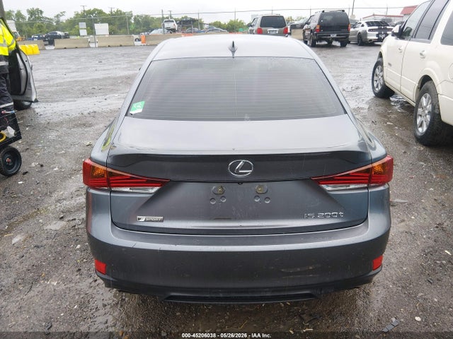 Lexus Is
