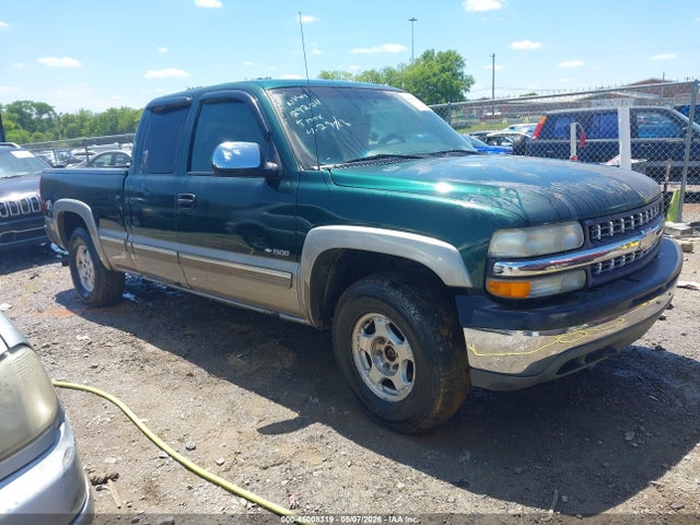 Salvage Chevrolet Silverado 1500 Image