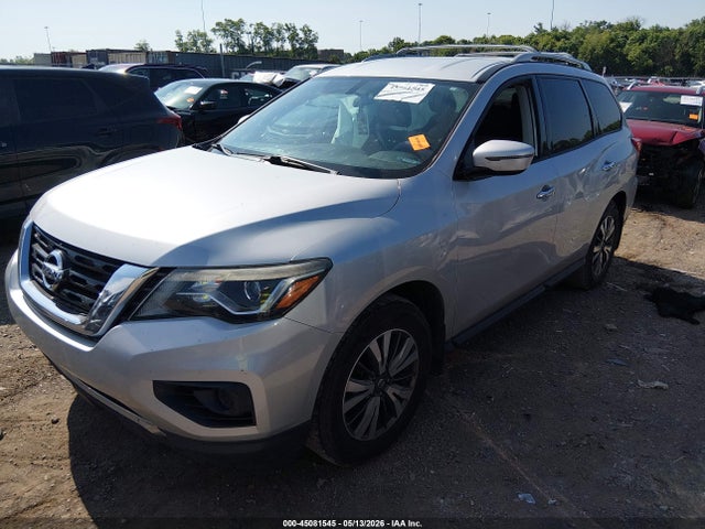 Nissan Pathfinder S