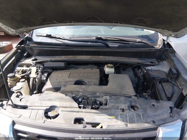Nissan Pathfinder S