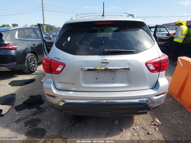 Nissan Pathfinder S