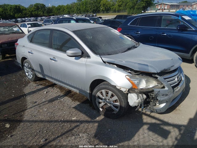 Salvage Nissan Sentra Image